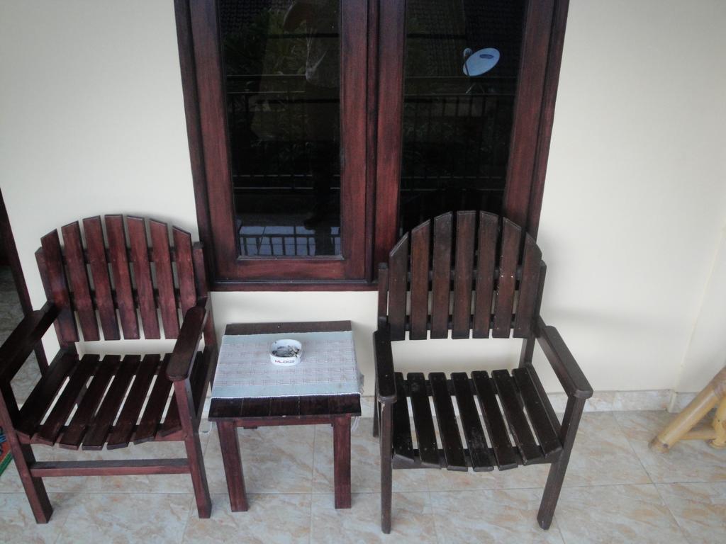 Puji Homestay マタラム エクステリア 写真
