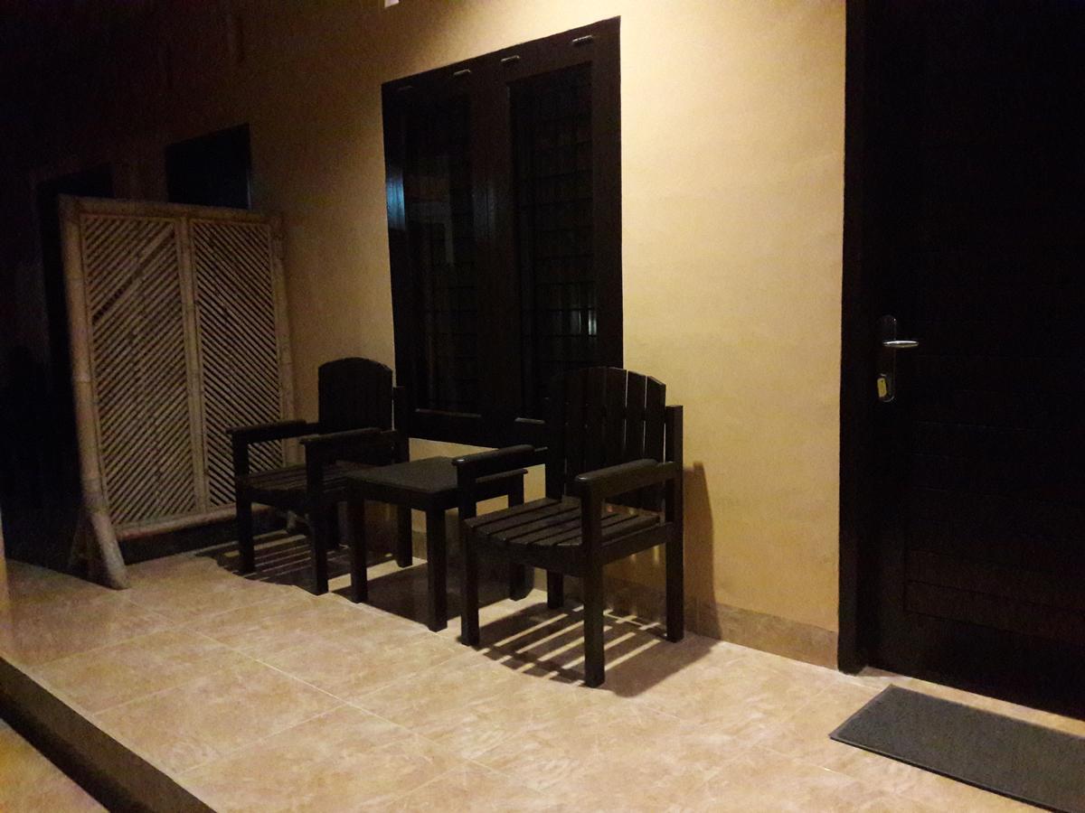 Puji Homestay マタラム エクステリア 写真